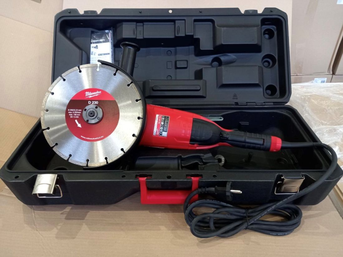 Кутова шліфувальня машина MILWAUKEE 230 мм AG22-230DMS-DSET (+ захисний кожух, бокова рукоятка, фланець, фланцева гайка, кабель, (4933440292)