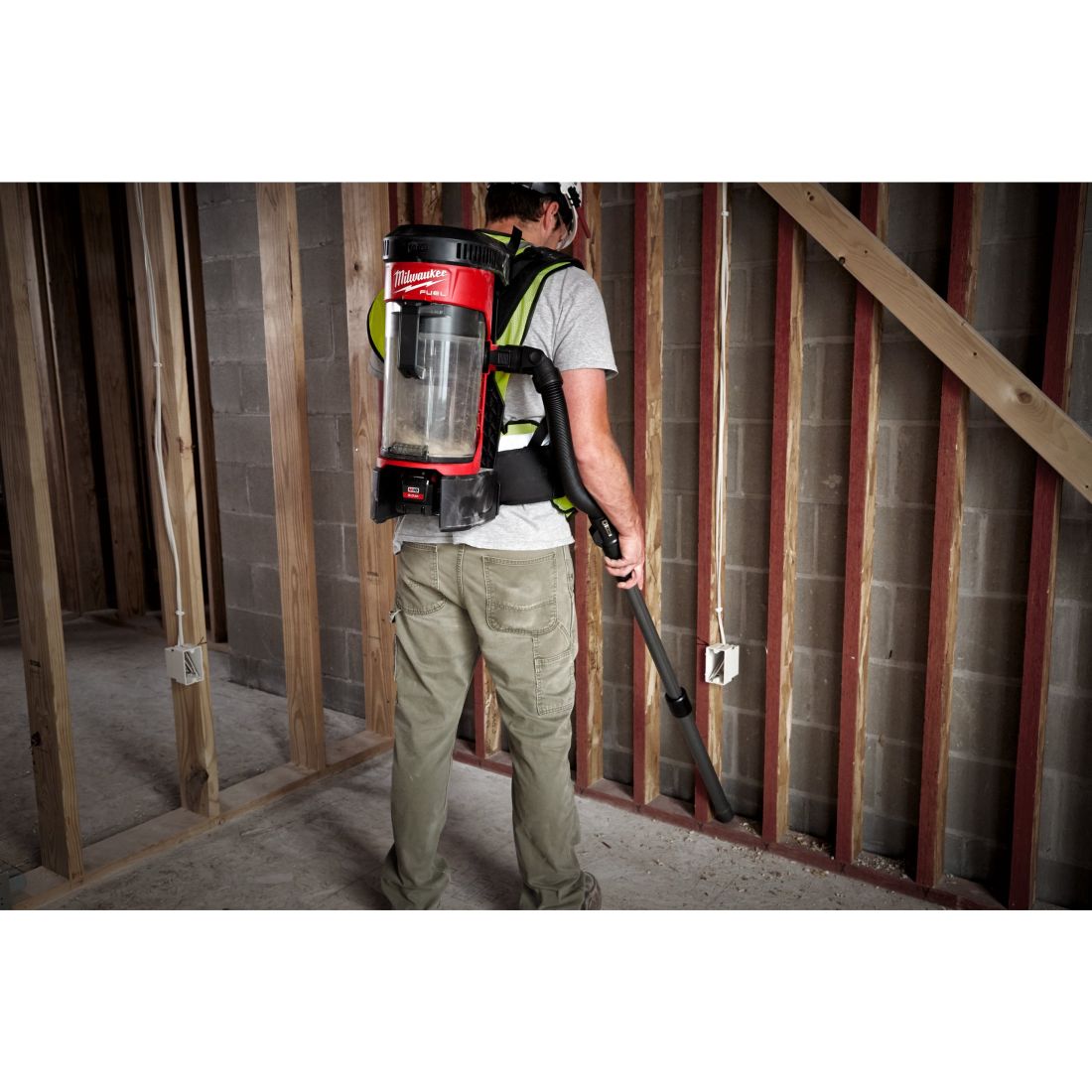 Аккумуляторный ранцевый пылесос Milwaukee M18 FBPV-0 без АКБ и ЗУ (4933464483)